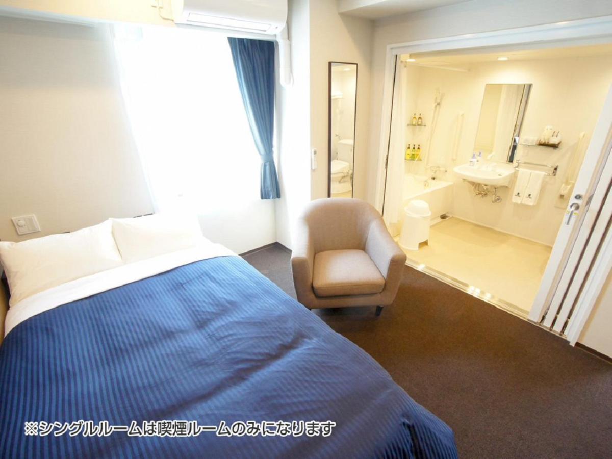 Hotel Livemax Yokohama Motomachi Ekimae Екстер'єр фото
