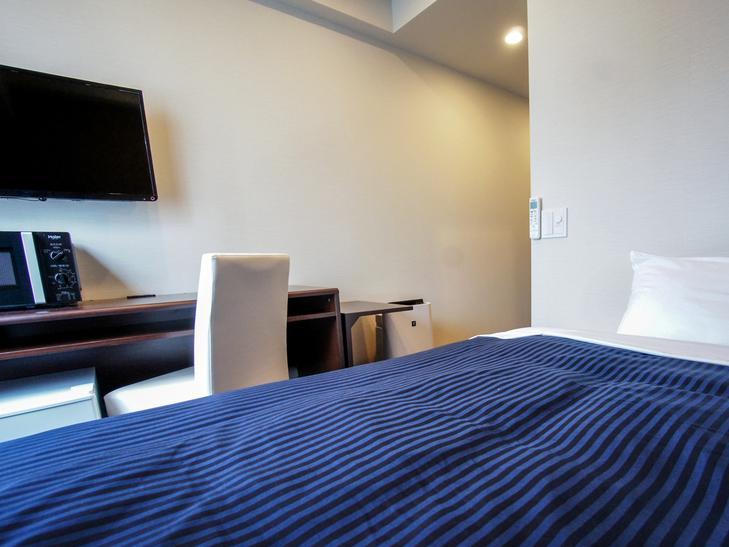 Hotel Livemax Yokohama Motomachi Ekimae Екстер'єр фото